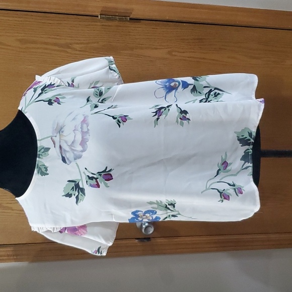 Modcloth nwt light floral purple and green ruffle trim short sleeve - Picture 1 of 6